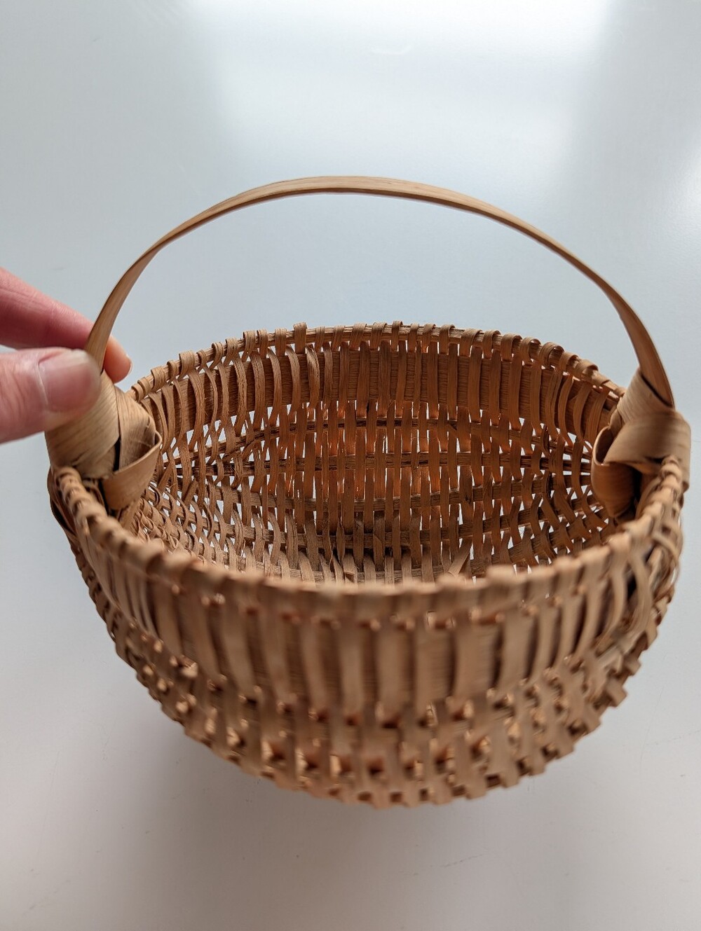 Handwoven Small Buttock  Basket Vintage - Picture 3 of 7
